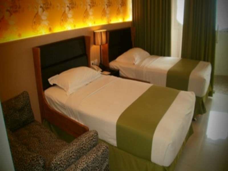 Pohon Inn Hotel 玛琅 外观 照片
